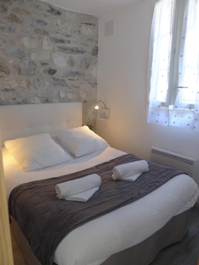 Hotel Logis Auberge De L'Isard Saint-Lary  Exterior foto